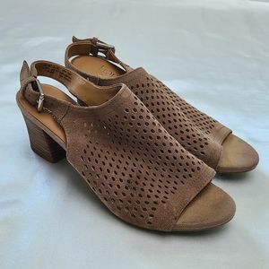 Franco Sarto Tan Shoe with Short Wood Heel - Size 8.5